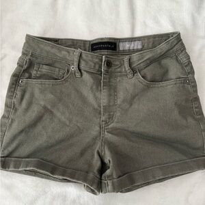 Aeropostale midi shorts